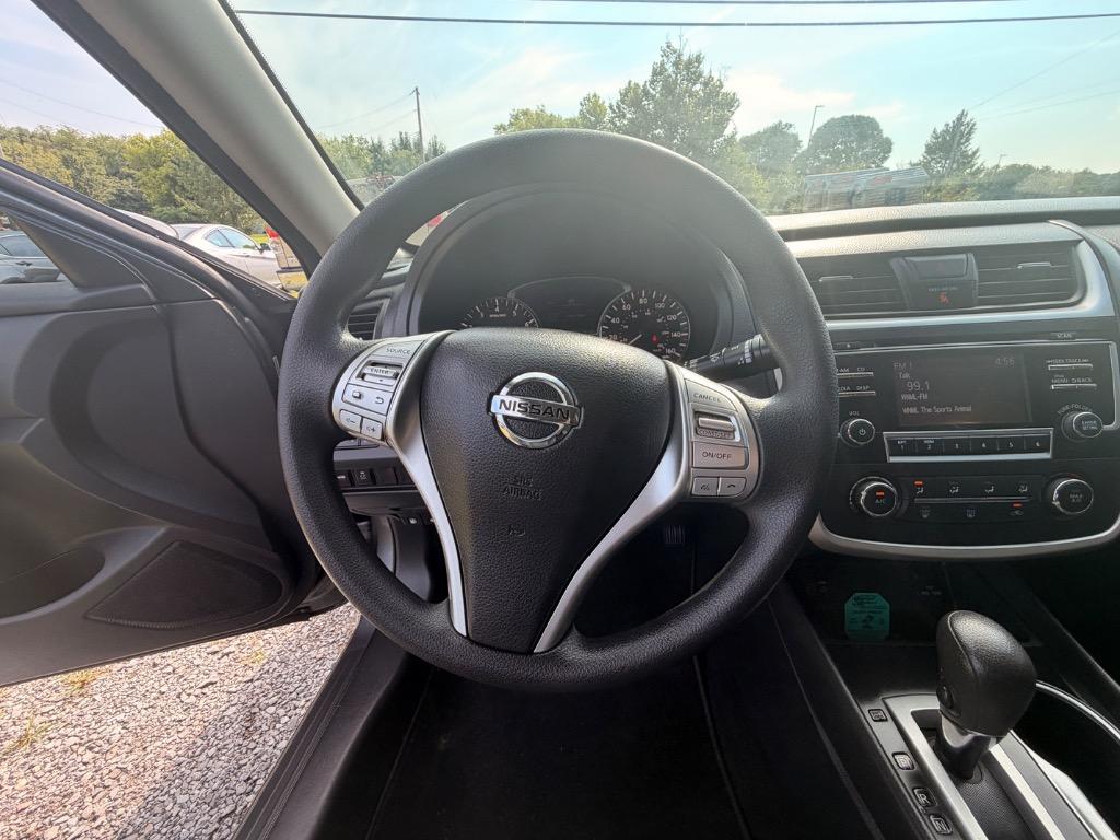 2017 Nissan Altima S - Photo 9